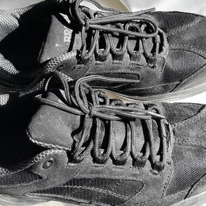 Brahma mens size 11 oil and slick proof